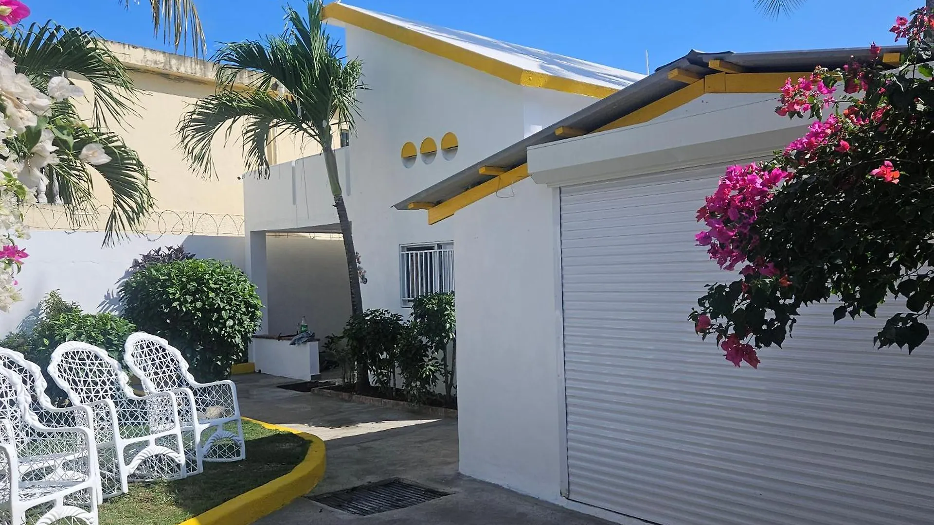 Villa Del Sol 후안돌리오 홈스테이